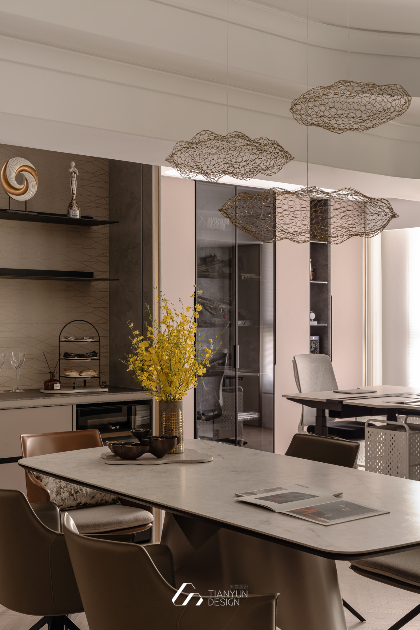 天雲流光 / 現代風