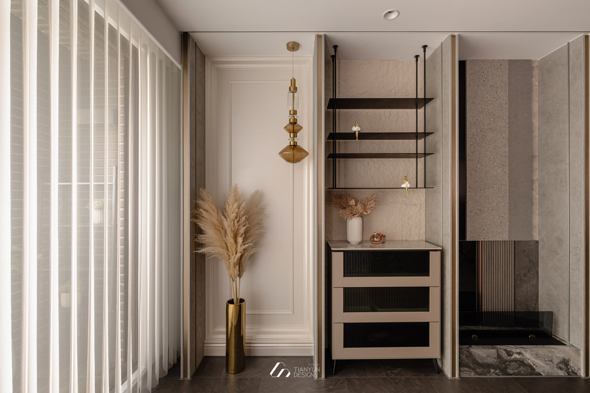 天雲流光 / 現代風