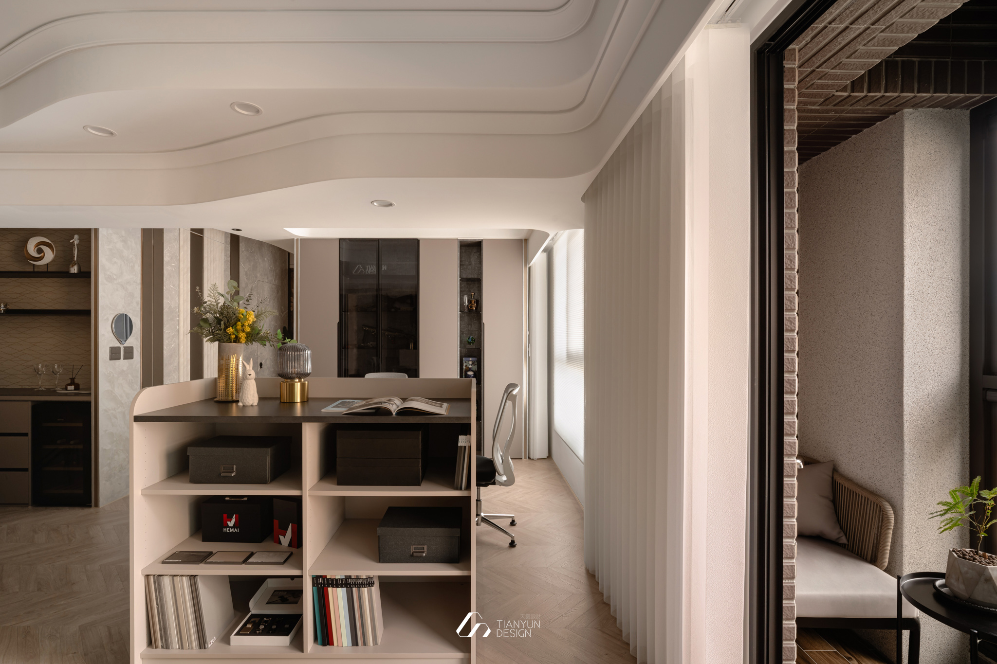 天雲流光 / 現代風